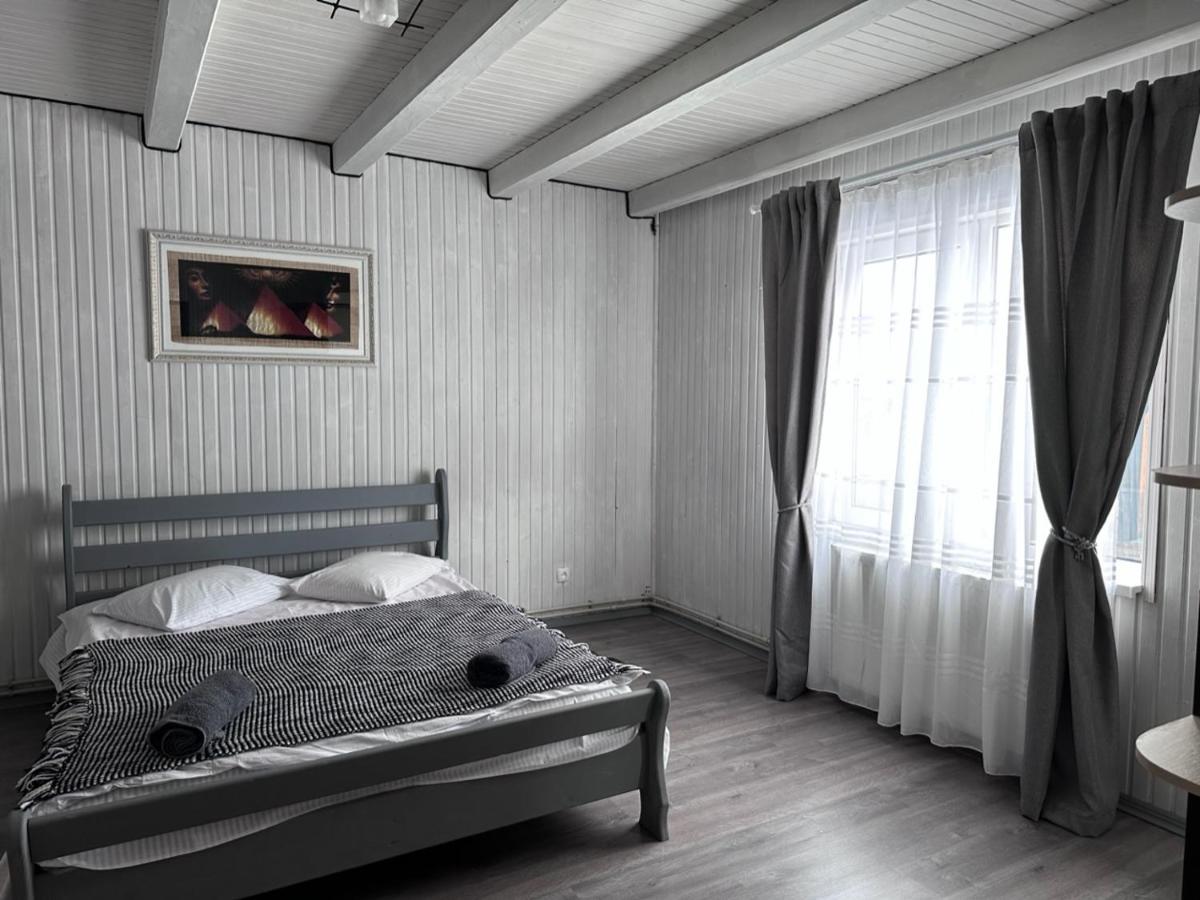 Садиба Дерев*Яна Хата Verkhovyna Exterior photo