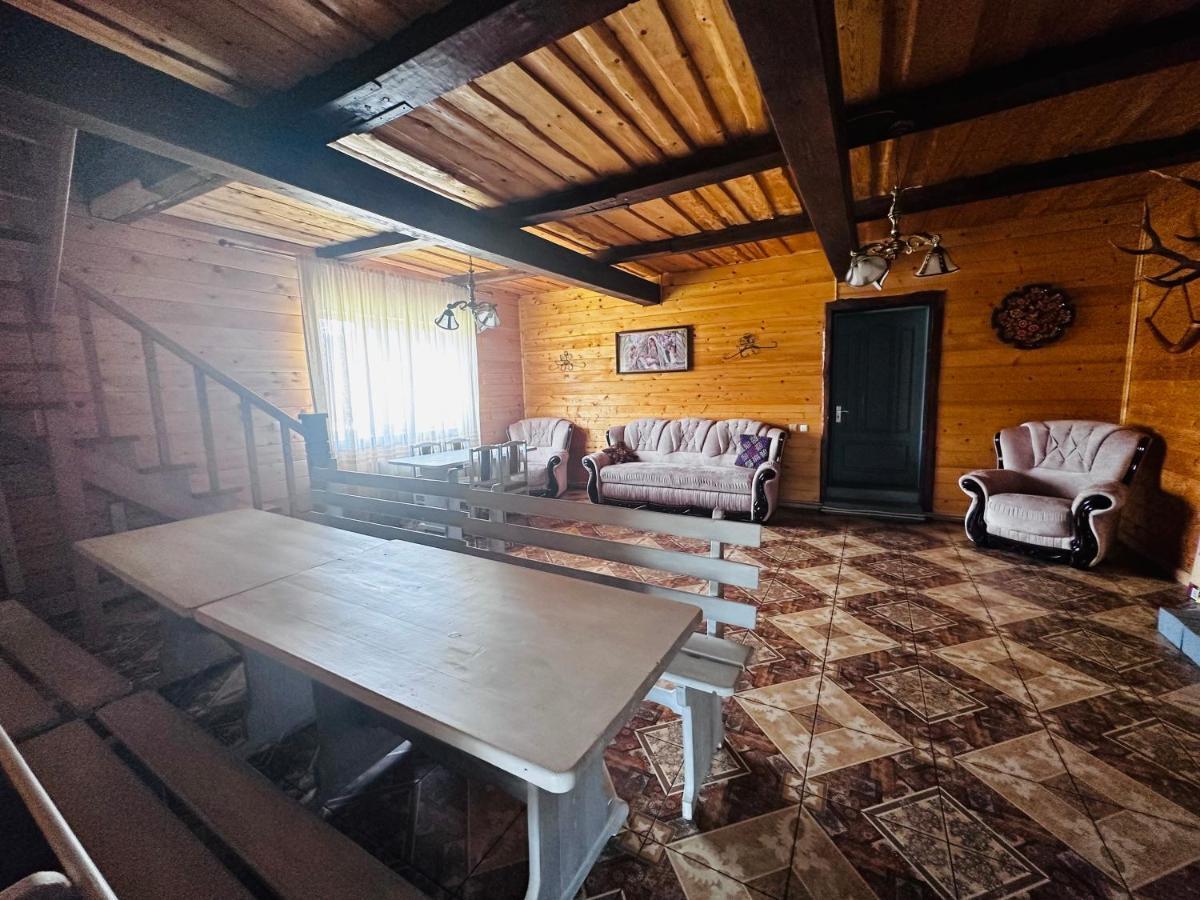 Садиба Дерев*Яна Хата Verkhovyna Exterior photo