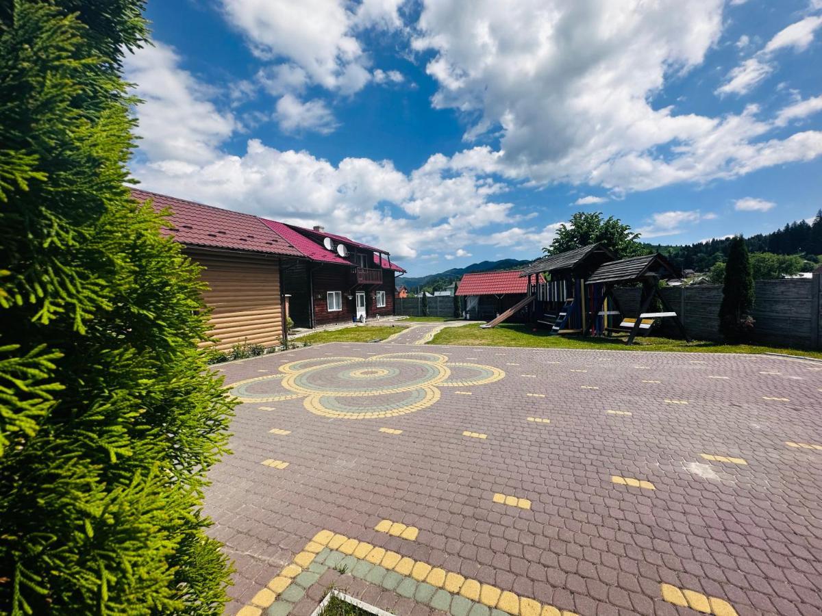 Садиба Дерев*Яна Хата Verkhovyna Exterior photo