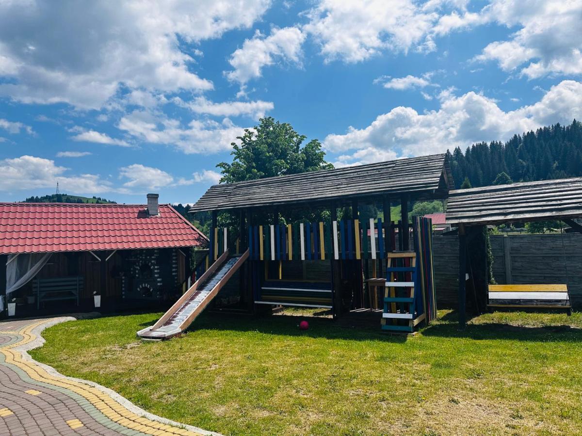 Садиба Дерев*Яна Хата Verkhovyna Exterior photo