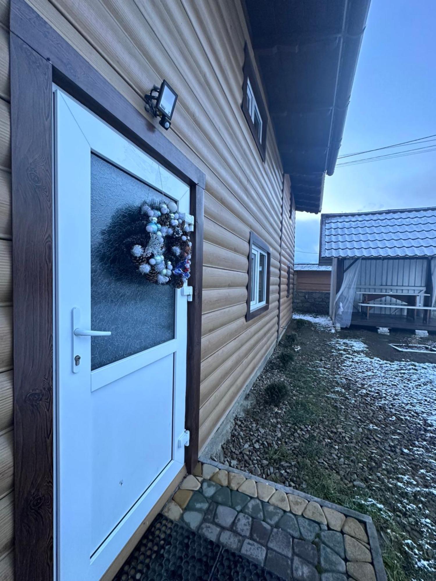 Садиба Дерев*Яна Хата Verkhovyna Exterior photo