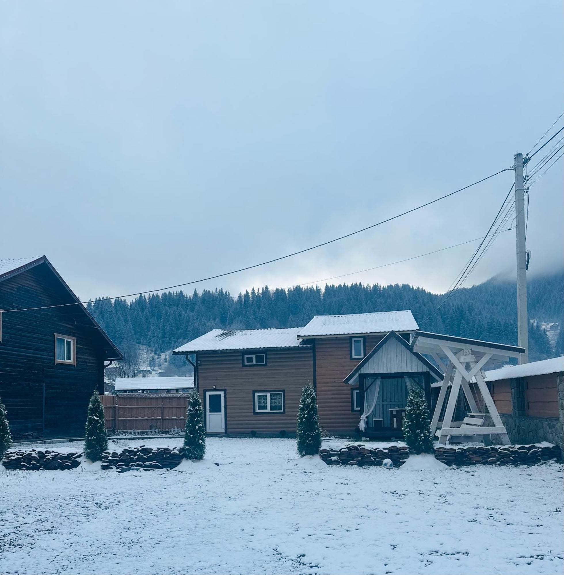 Садиба Дерев*Яна Хата Verkhovyna Exterior photo